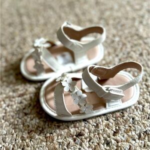 Baby girl white sandals